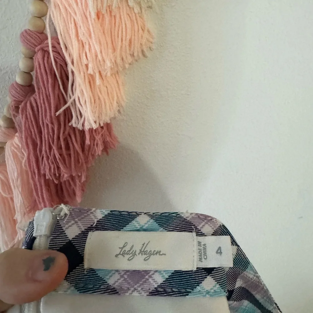 Lady Hagen plaid zip up skirt 🛍